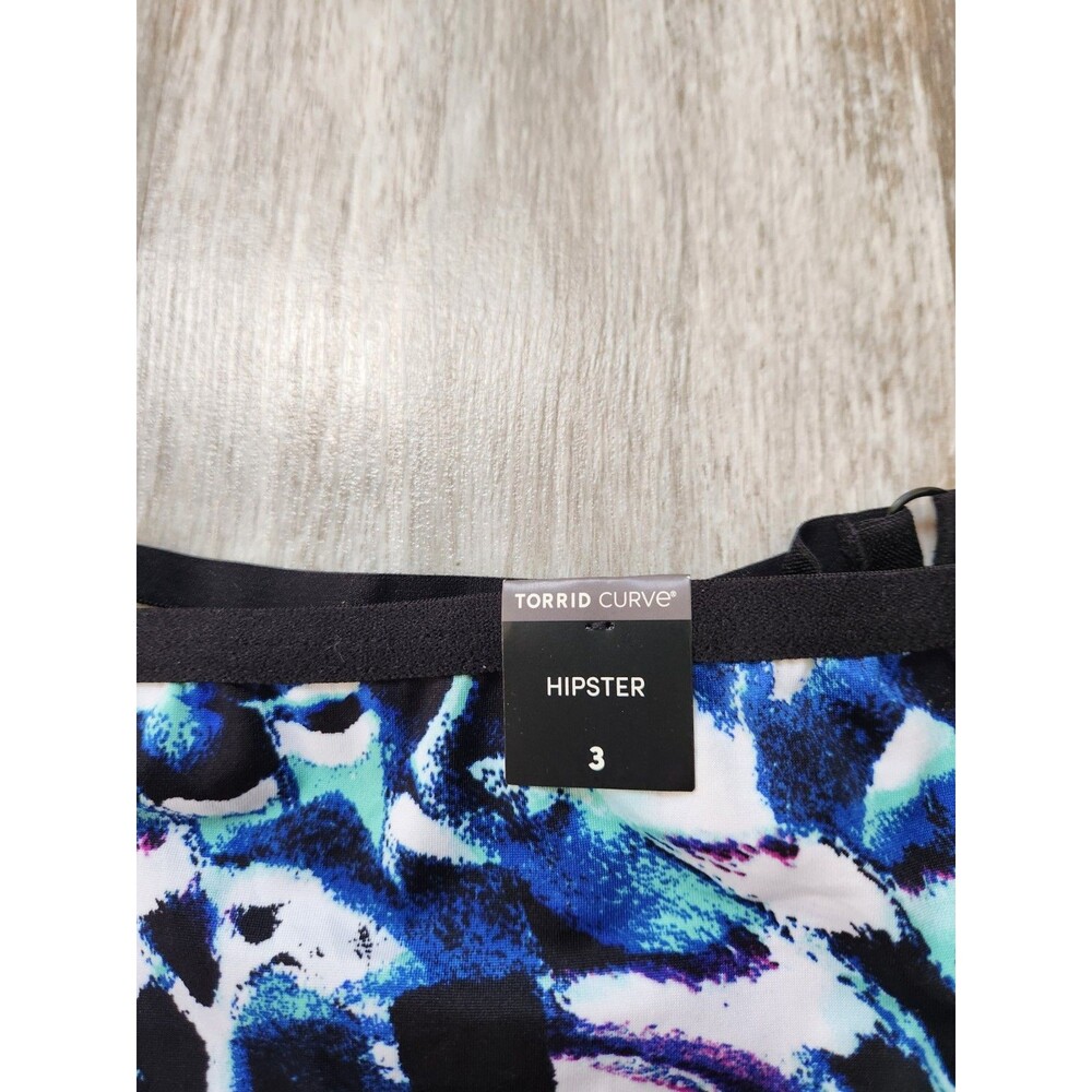 NWT Torrid Curve Hipster Panties Size 3 Black Lace Blue Floral Strappy Back - Picture 2 of 7